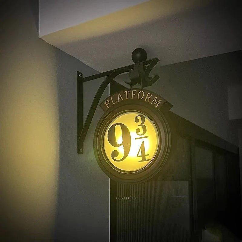 Magic Platform 9 3/4 Wall-Mounted Illuminated Decor Lamp